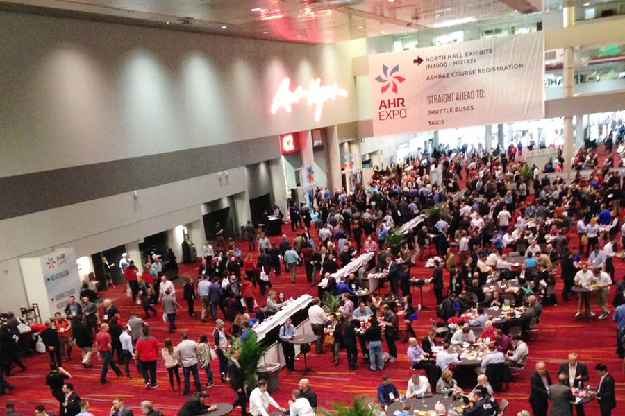 Otimismo embala 1º dia da AHR Expo