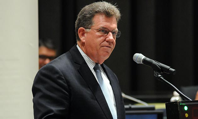 Kevin Fay, membro da Aliança para a Política Atmosférica Responsável