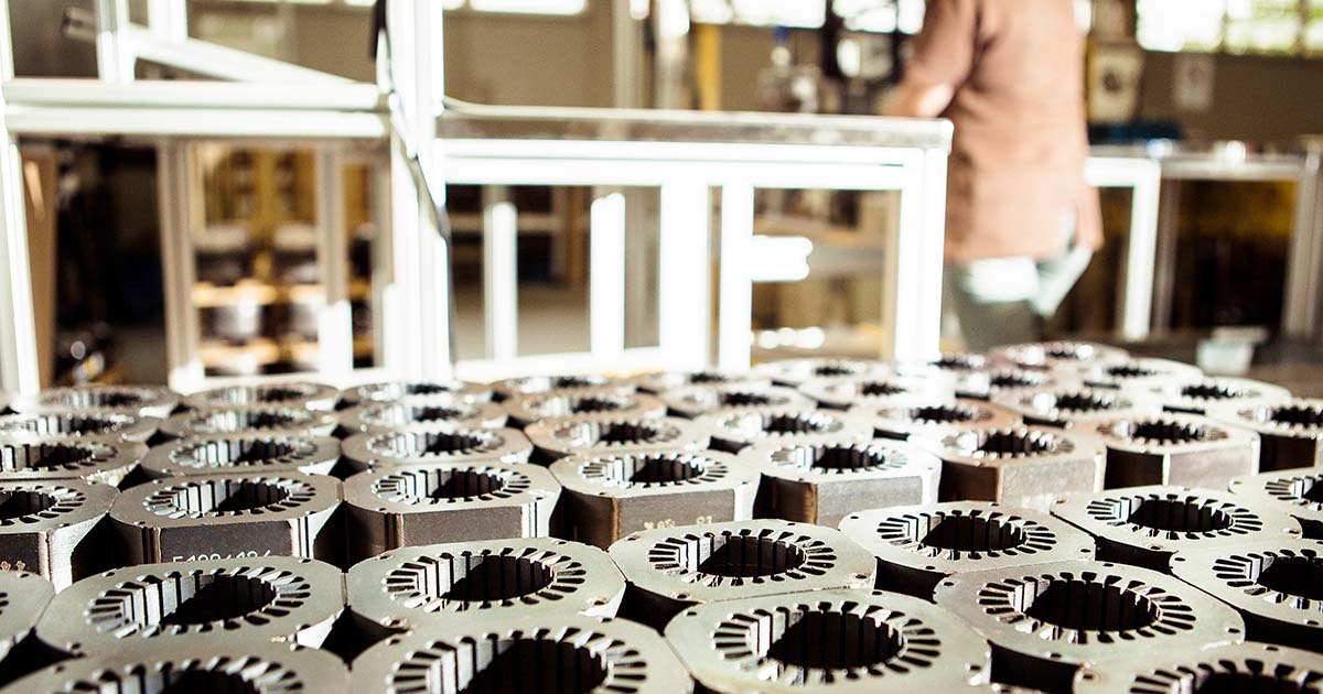 Estatores em fábrica de compressores da Embraco