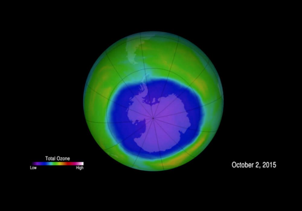 Buraco na camada de ozônio sobre a Antártida em outubro de 2015