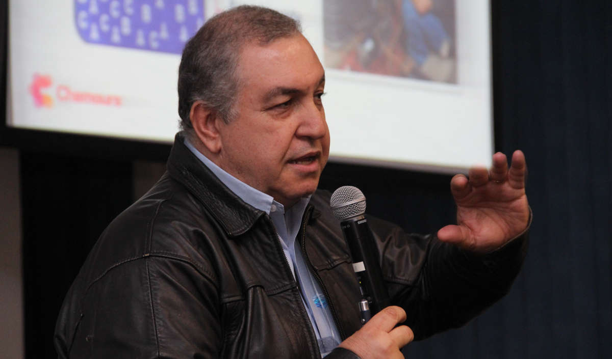 Amaral Gurgel, consultor técnico da Chemours do Brasil, palestrando na Expedição do Clima, evento técnico promovido pela LG em 5/8/18 no Hotel Anhembi, em São Paulo | Foto: Nando Costa/Pauta Fotográfica