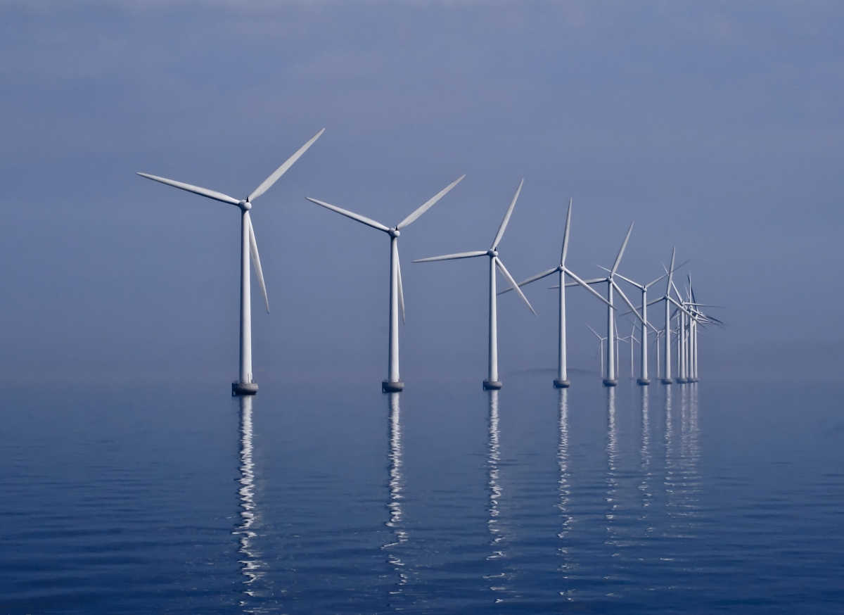 Turbinas eólicas no mar | Foto: Wikimedia