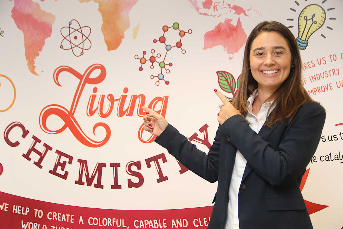 Joana Canozzi, líder de desenvolvimento de negócios e suporte técnico de fluorquímicos da Chemours | Foto: Nando Costa/Pauta Fotográfica