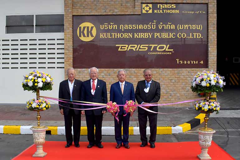 Diretoria da Kulthorn Kirby inaugurando linha de produção de compressores Bristol na Tailândia | Foto: Divulgação
