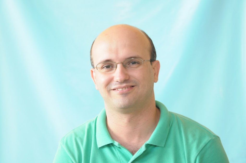 Professor Adriano Paschoal, autor de "Gestão da energia elétrica em sistemas de baixa tensão"