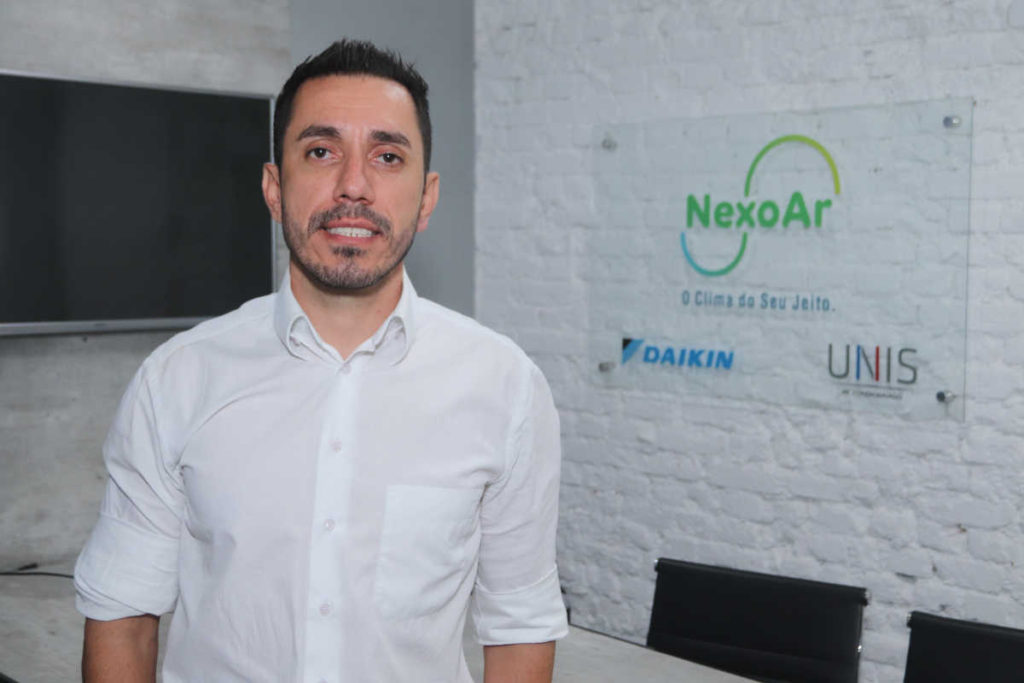 Diego Camargos, diretor executivo da NexoAr, no escritório da empresa, em São Paulo | Foto: Nando Costa/Pauta Fotográfica