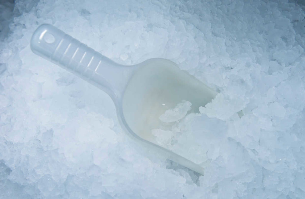 Gelo em escamas em laboratório | Foto: Shutterstock