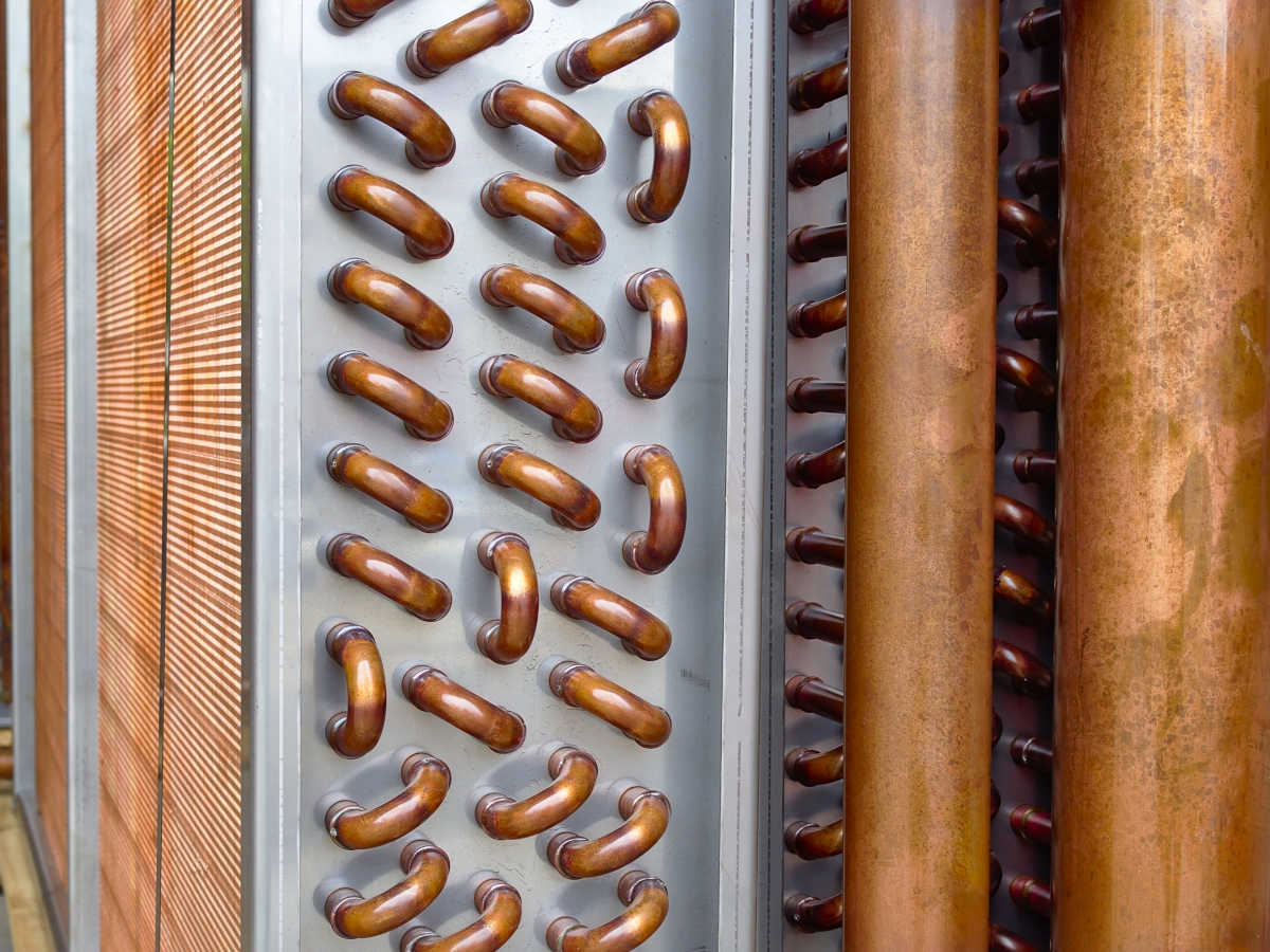 Trocador de calor feito com tubos de cobre | Foto: Shutterstock