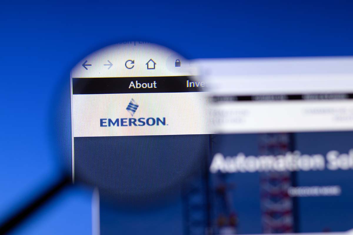 Detalhe do logotipo do website da Emerson | Foto: Post