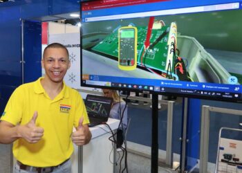 Professor Anderson Oliveira no estande da Intac Treinamentos na Ilha da Cadeia do Frio na Febrava 2023 | Foto: Nando Costa/Pauta Fotográfica