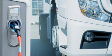 Carretas e VUCs já rodam na América Latina com refrigeração elétrica no baú