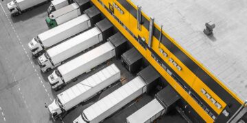 Centro de distribuição deve ter carga e descarga longe das câmaras frias