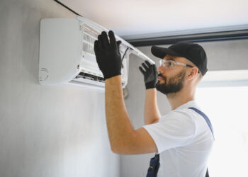 Instalador é valorizado em mais nova campanha do setor de ar-condicionado