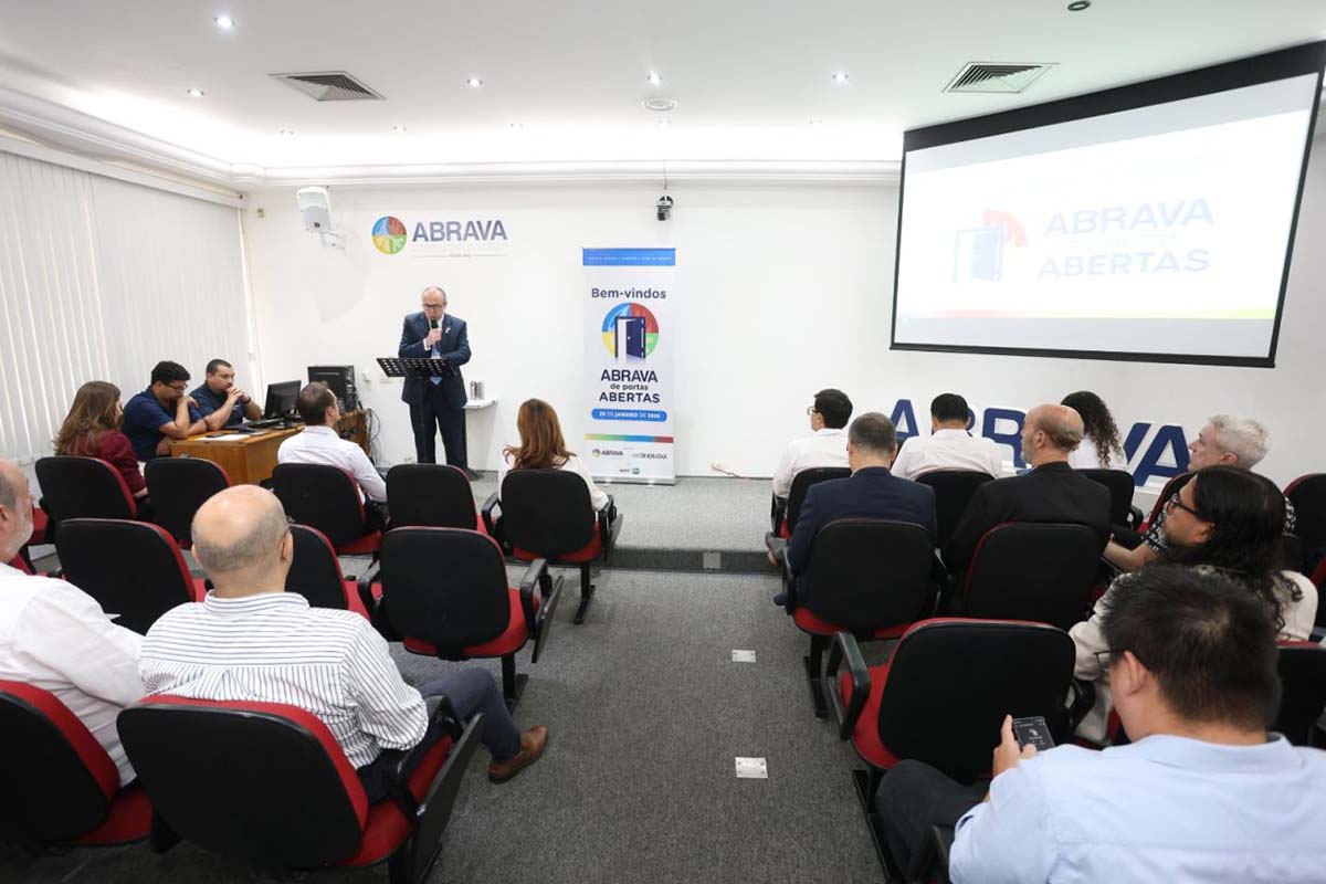 “Abrava de Portas Abertas”: Informação para o ano todo