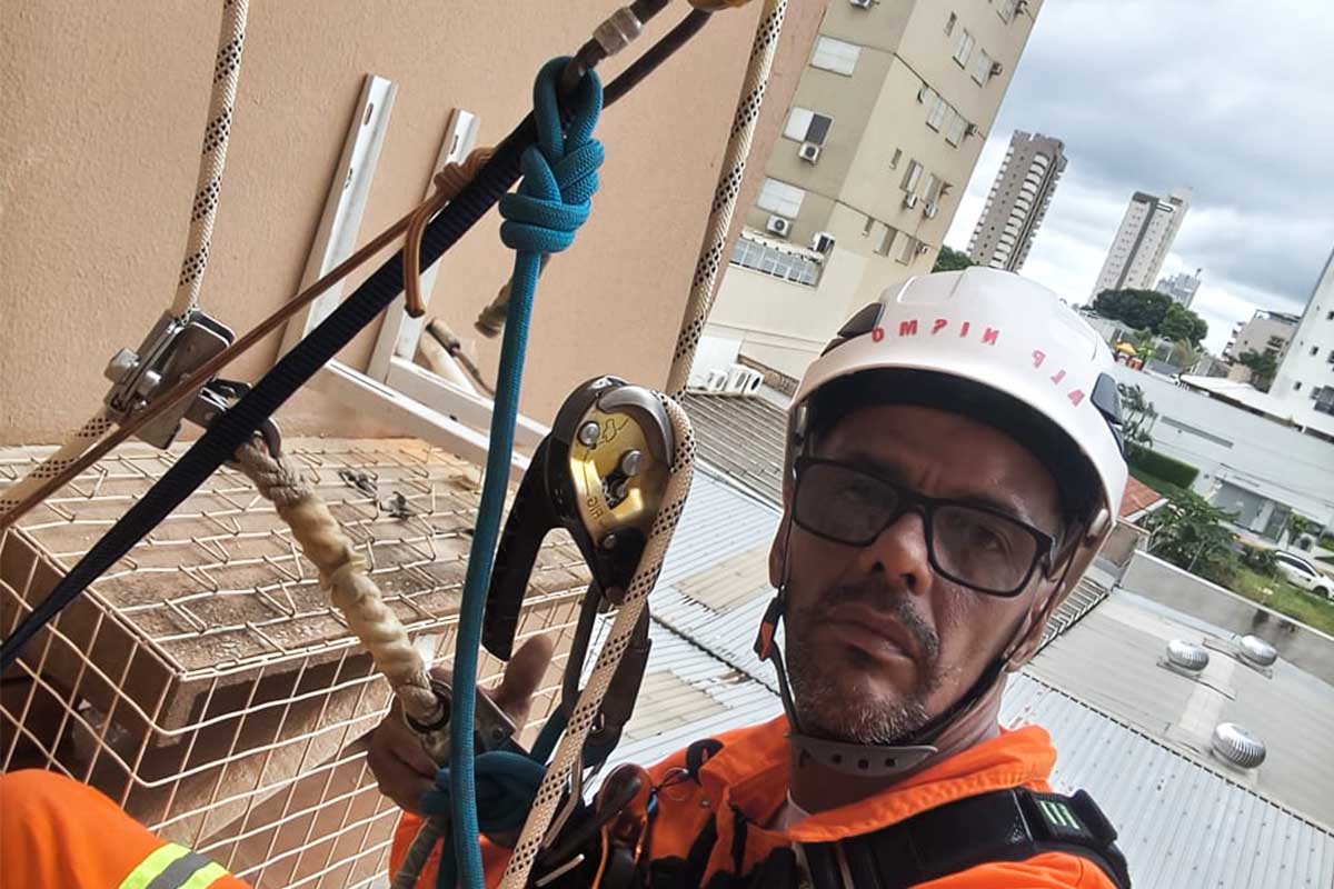 Alpinismo Industrial: Preparo e equipamentos acima de tudo